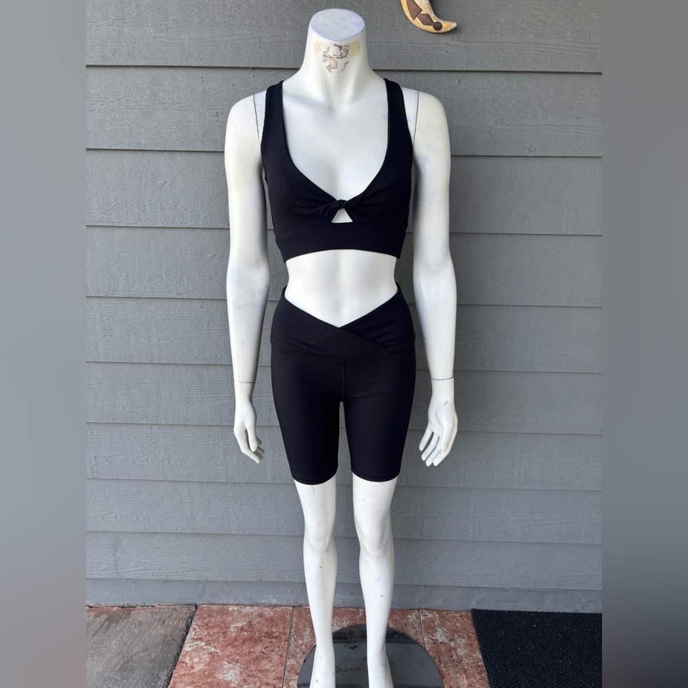 Hera Collection Black Activewear Set